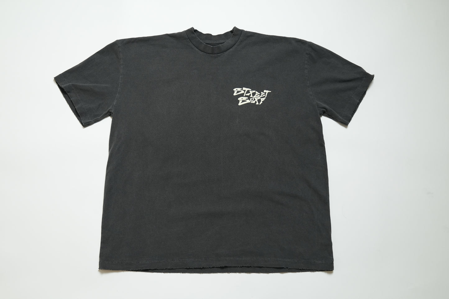DISTRESSED TEE - S T R E E T   S U R F - " Made In The Streets"